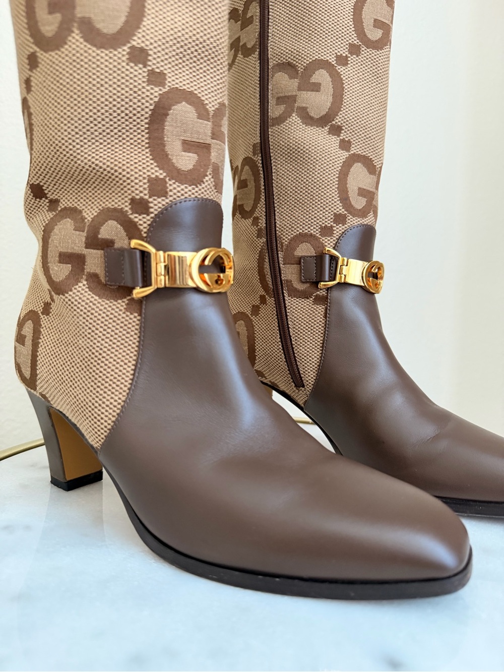 GUCCI Monogram Jumbo GG Calfskin Interlocking G Anna Boots Camel Ebony Size 36 - Picture 3 of 3